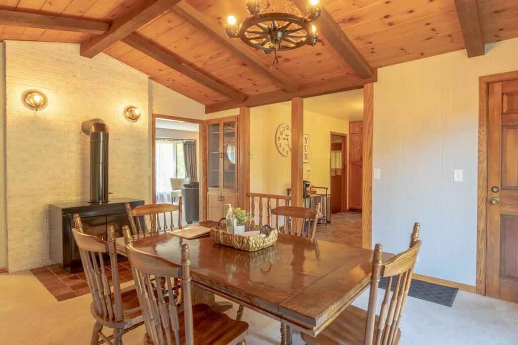 Family Home W/ 2 King, 2 Queen Beds + Game Room Bemidji Εξωτερικό φωτογραφία