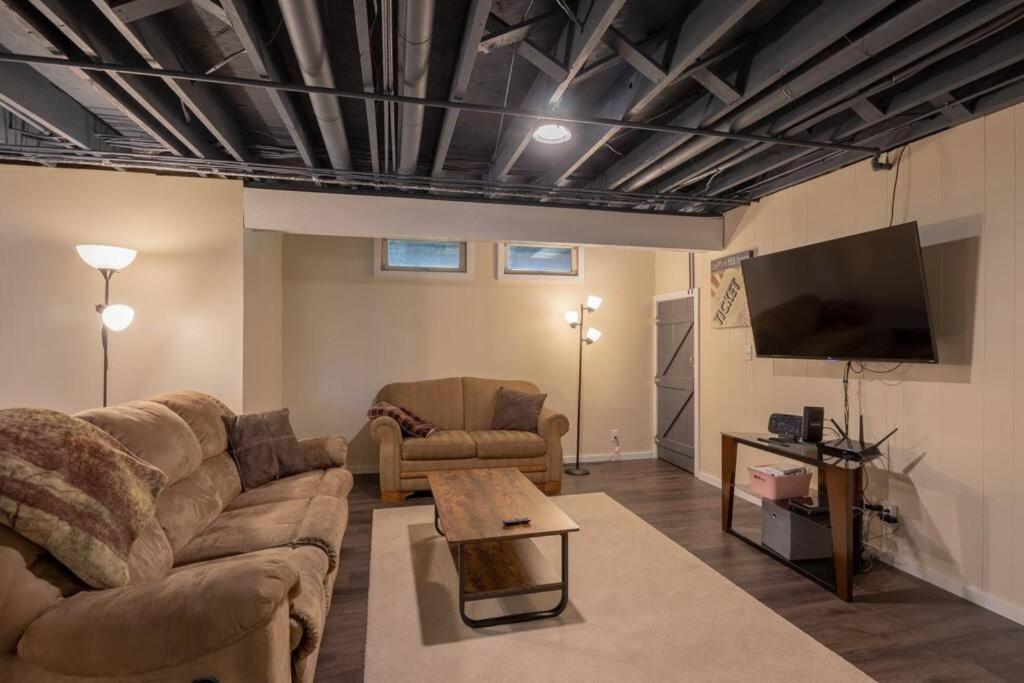 Family Home W/ 2 King, 2 Queen Beds + Game Room Bemidji Εξωτερικό φωτογραφία