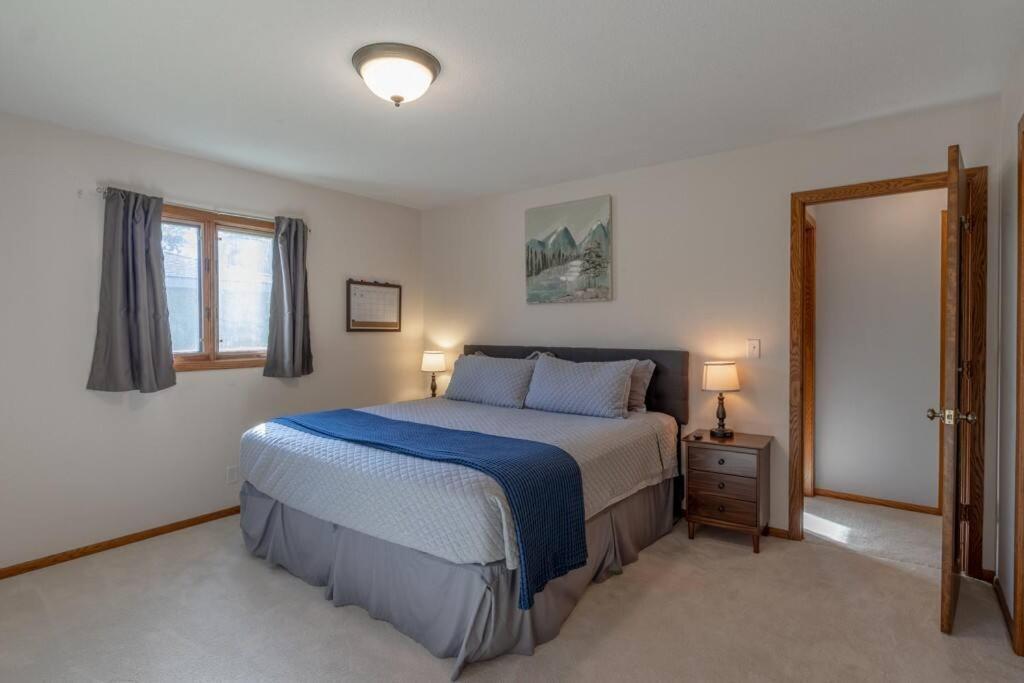 Family Home W/ 2 King, 2 Queen Beds + Game Room Bemidji Εξωτερικό φωτογραφία